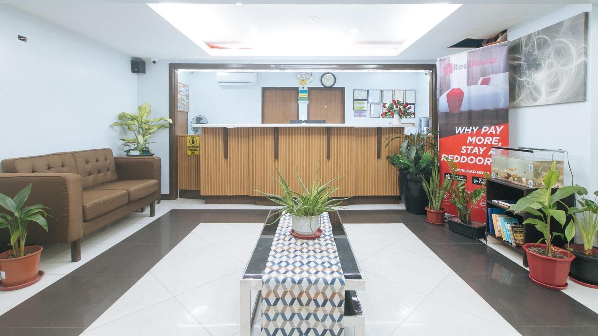 Reddoorz At Bp International Powerhouse Inc Near Sm Manila Hotel Ngoại thất bức ảnh