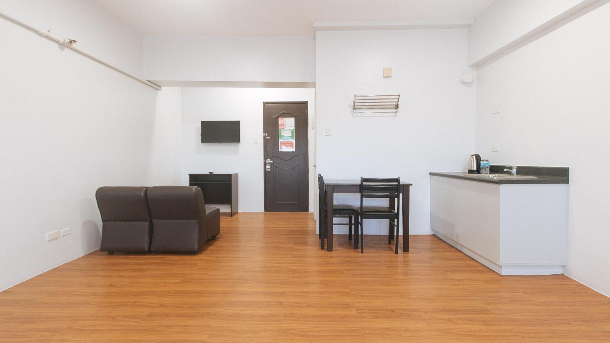 Reddoorz At Bp International Powerhouse Inc Near Sm Manila Hotel Ngoại thất bức ảnh