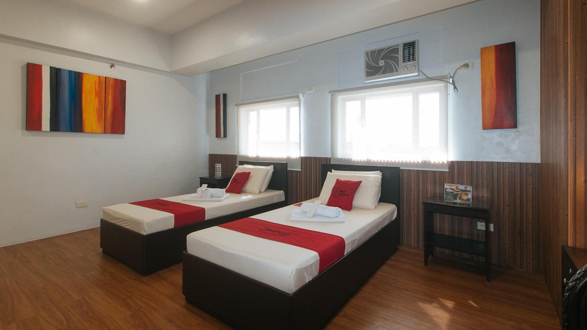 Reddoorz At Bp International Powerhouse Inc Near Sm Manila Hotel Ngoại thất bức ảnh