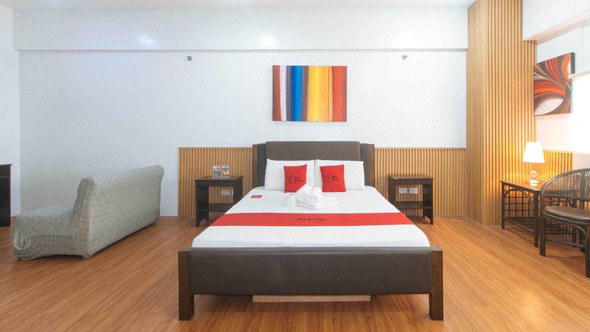 Reddoorz At Bp International Powerhouse Inc Near Sm Manila Hotel Ngoại thất bức ảnh