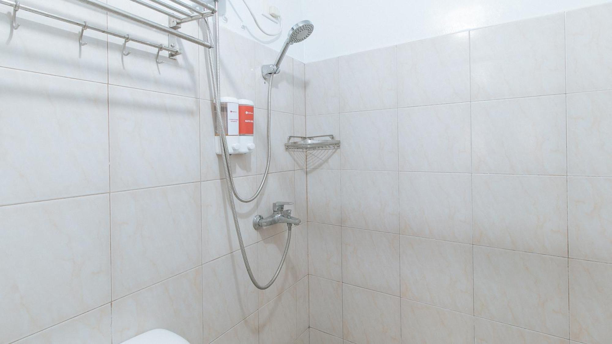 Reddoorz At Bp International Powerhouse Inc Near Sm Manila Hotel Ngoại thất bức ảnh